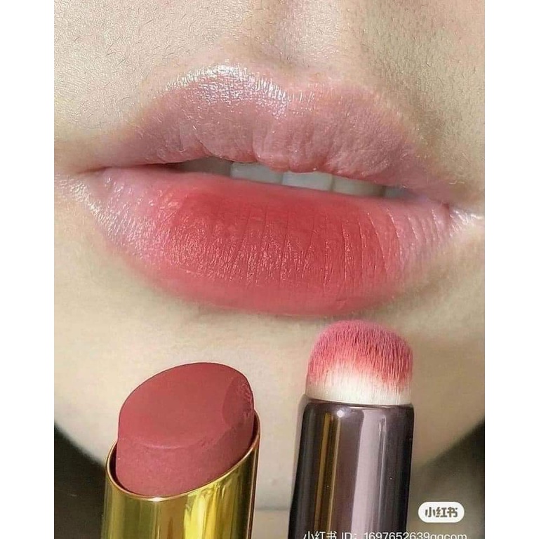 Cọ tán môi, che khuyết điểm