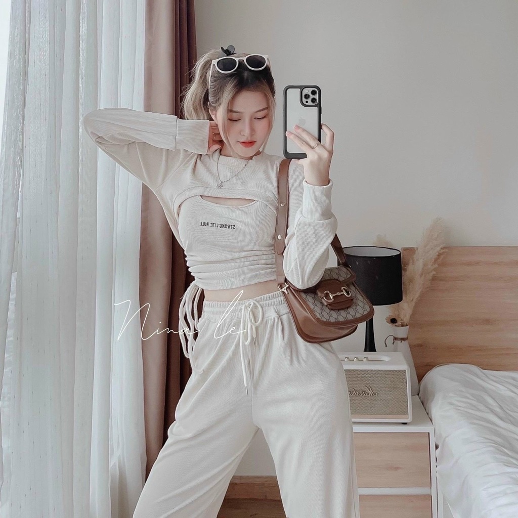 [11.11 Sale Freeship] Set bộ áo croptop cổ tròn tay dài hở ngực in hình chữ,quần ống túm dây thun đi chơi dạo phố sexy