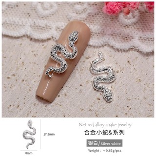 CHARM RẮN TRANG TRÍ MÓNG