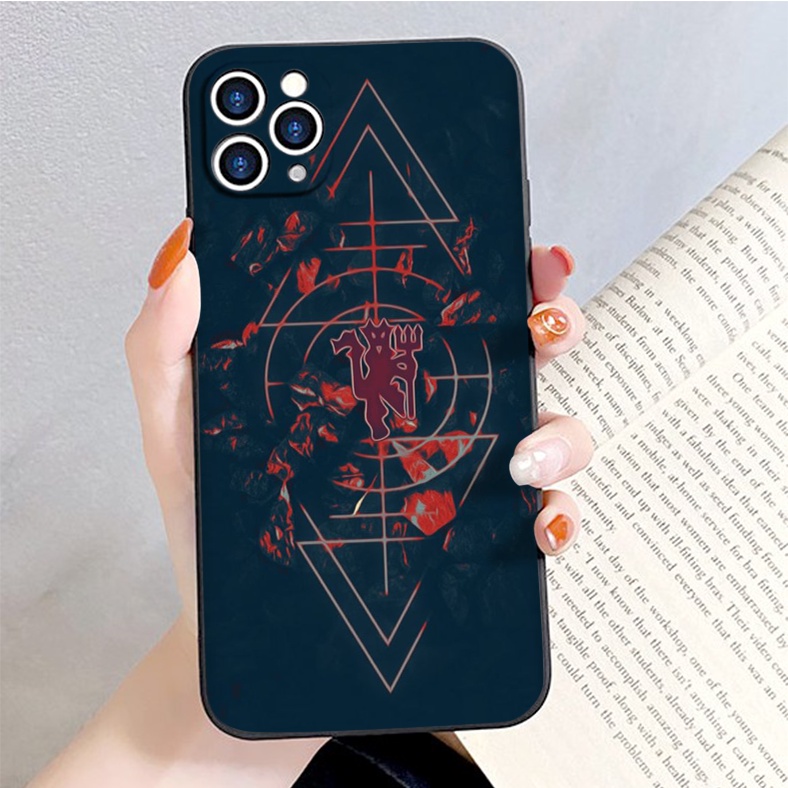 Ốp iphone cạnh vuông Bóng đá Quỷ đỏ bảo vệ cam 6/6splus/7/7plus/8/8plus/x/xr/xs/11/12/13/14/pro/max/plus/promax