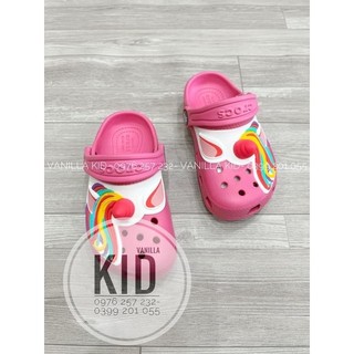 Sục Crocs pony hồng bé gái