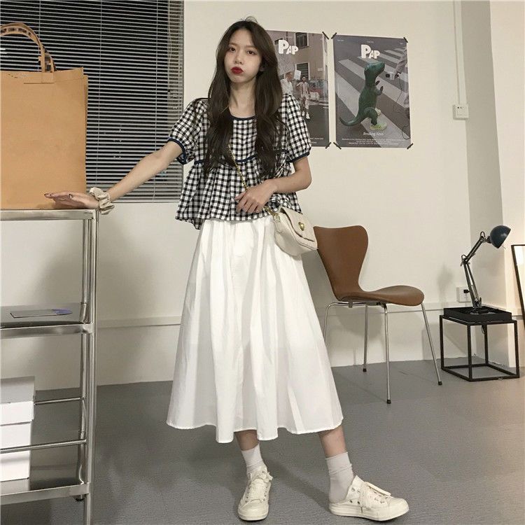 Set Áo Thun Tay Ngắn Phối Chân Váy Chữ A Lưng Cao Sọc Ca Rô Thời Trang 2022 Mới Trẻ Trung Cho Nữ