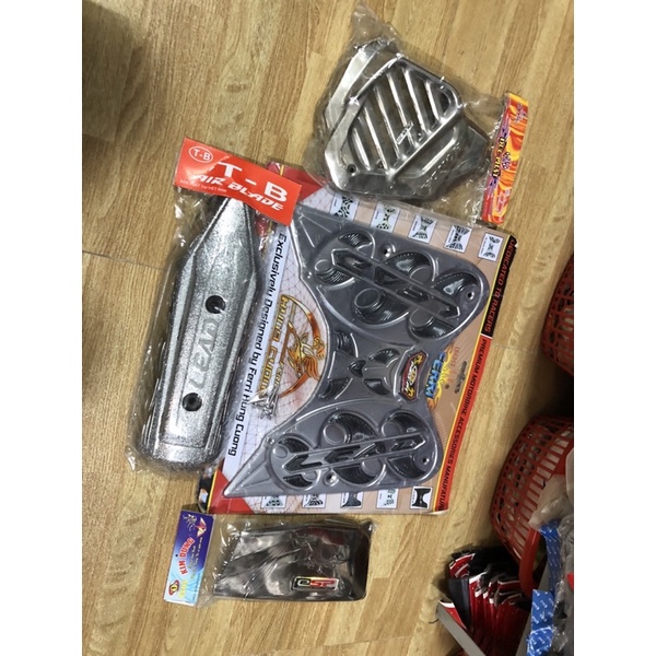 Giá trọn bộ 4 món ốp đủ xe LEAD 13->15 bao gồm có Sàn chân +Ốp pô +Ốp quạt gió +Ốp bầu gió (pô e ) cao cấp giá rẻ