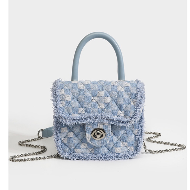 Túi Đeo Chéo Vai Họa Tiết Kẻ Sọc Phối Dây Xích Hình Vuông Mẫu Mới 2022 Chất Lượng Cao Màu Đỏ Hồng Dâu Tây