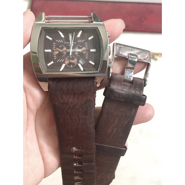 đồng hồ nam hiệu diesel quartz( full hộp sổ)
