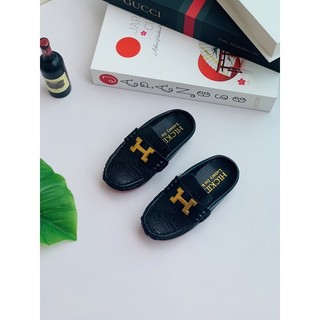 Sục chữ H trẻ em