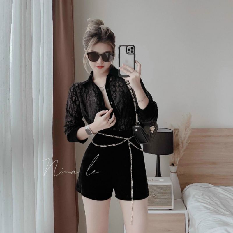 Áo voan hoạ tiết chữ nhung fom rộng