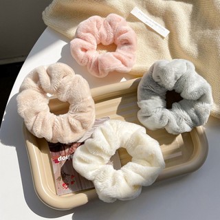 Cột tóc lông nhung mềm mịn - scrunchies