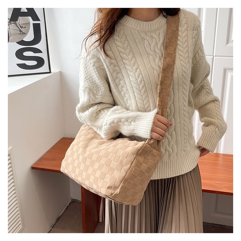 Túi xách JASMIN NOIR đeo vai hình gối thiết kế đơn giản thời trang dành cho nữ