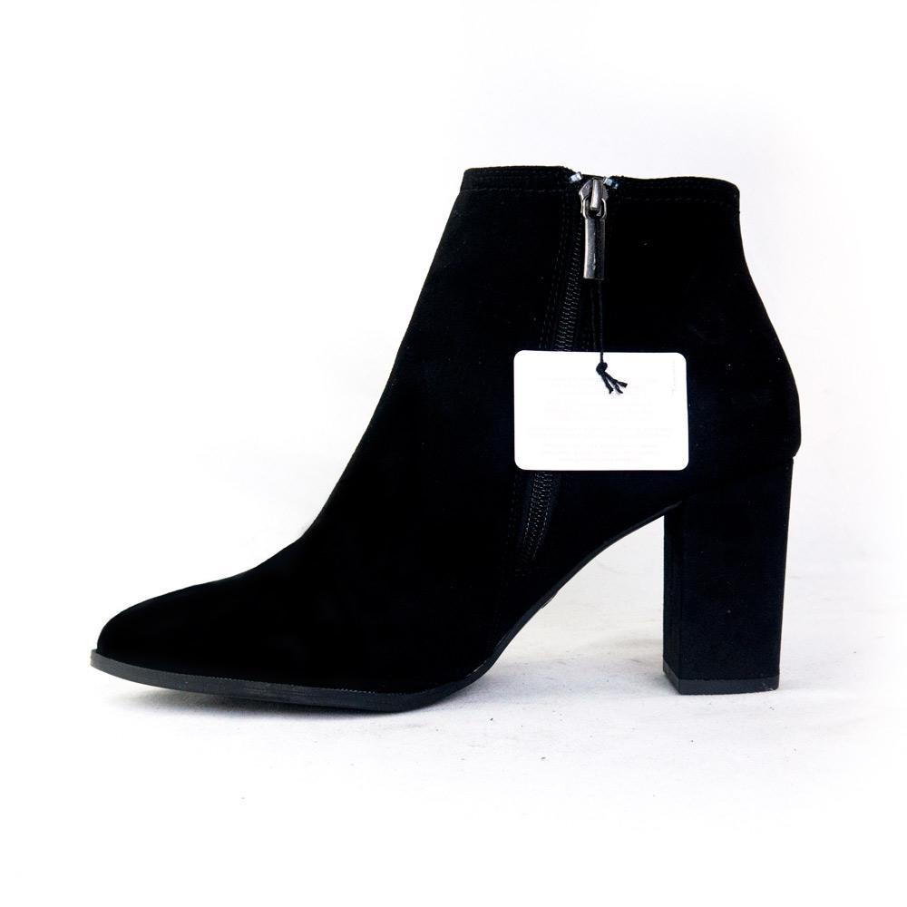 Boot đen lộn xuất dư Tamaris