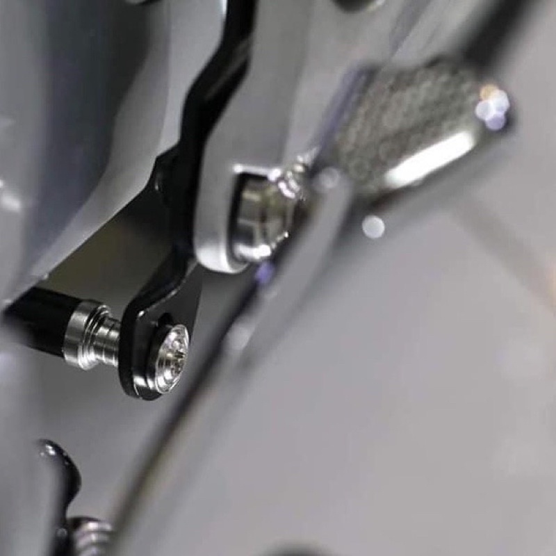 Khâu nối gác chân wave 2004 lắp cho các dòng xe Honda super dream chất liệu inox 304 Bộ 2 khâu