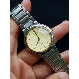 Đồng hồ nam Seiko pin