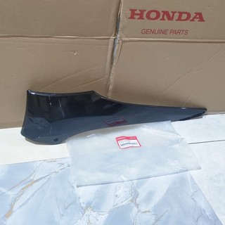 Ốp sàn bên phải - thanh cạnh hodna lead110 năm 2009-2011 màu đen. 83510gge900za