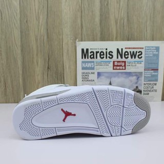 Giày sneaker air jordan 4 white/red/grey