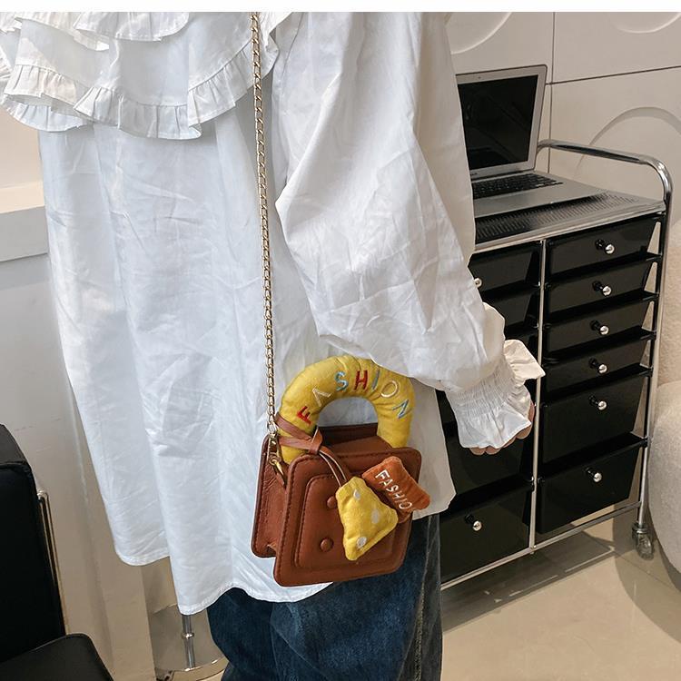 Túi Đeo Chéo Mini Nữ Style Hot Hít Siêu Đẹp Dáng Mới Lạ - ViVi