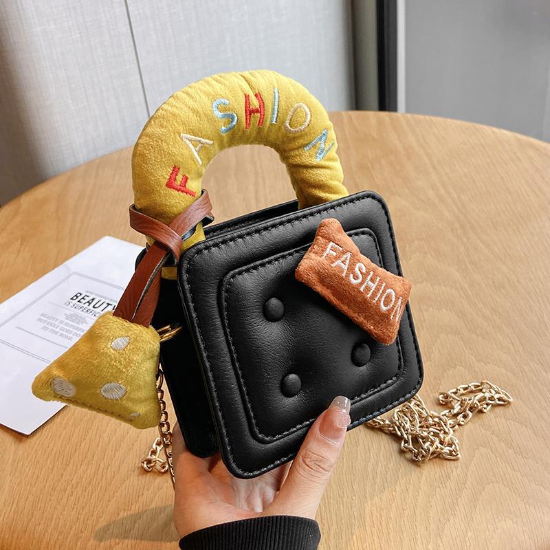 Túi Đeo Chéo Mini Nữ Style Hot Hít Siêu Đẹp Dáng Mới Lạ - ViVi