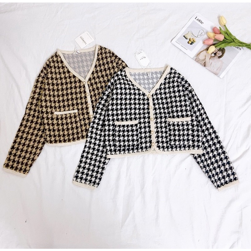 Áo Khoác Tweed Dáng Croptop Hoạ Tiết Caro Đính Cúc Sang Trọng Mẫu 2022