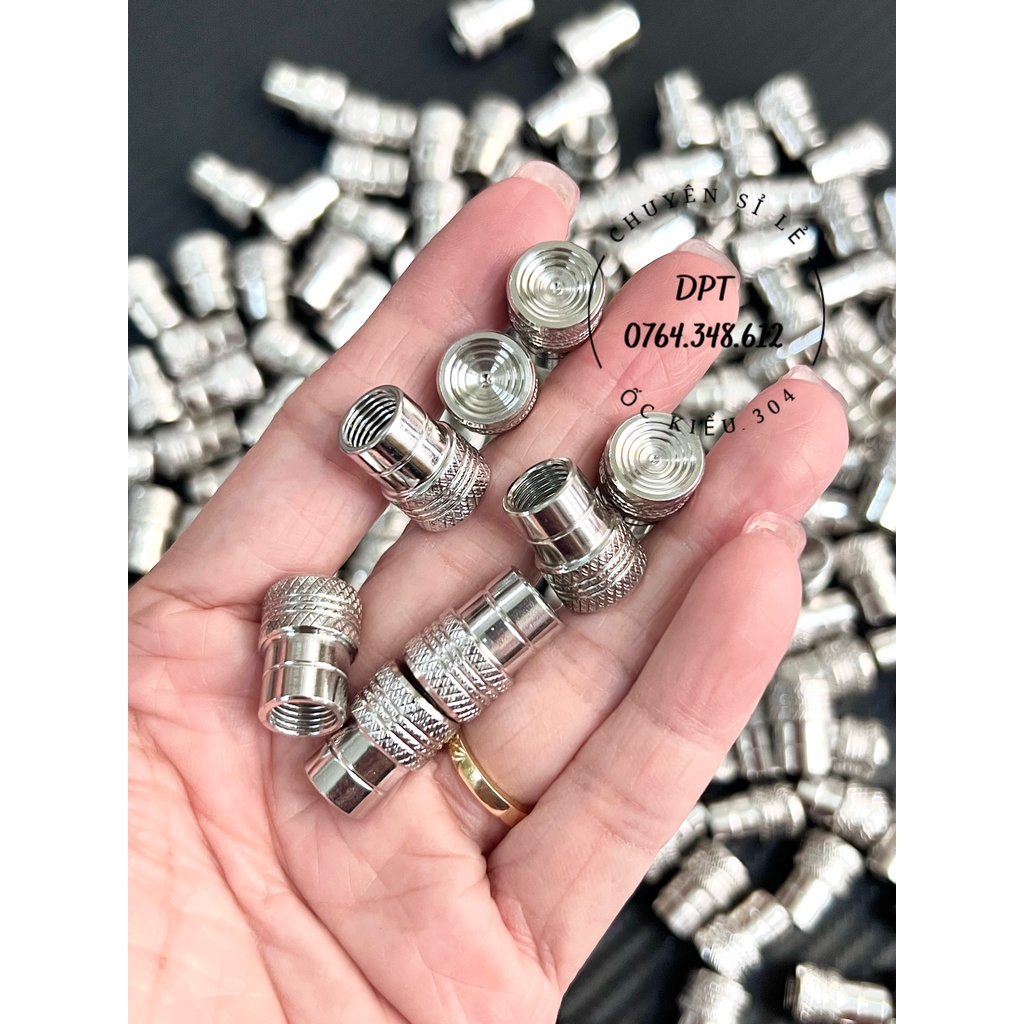 Van vòi mẫu thái Inox 304 gắn cho tất cả các loại xe (1 cặp)