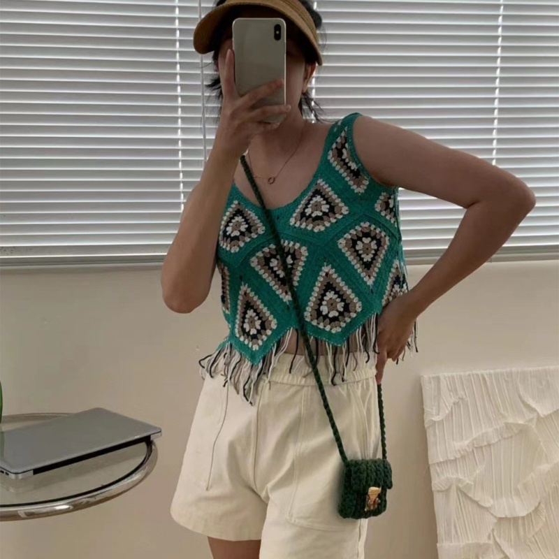 Áo Croptop Sát Nách Cổ Tròn Dáng Rộng In Họa Tiết Hình Học Nhiều Màu Sắc Phối Tua Rua Thời Trang Đi Biển Cho Nữ