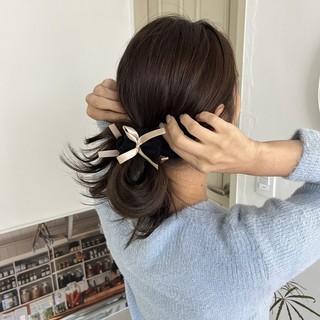 Cột tóc đính nơ dễ thương phong cách Hàn Quốc