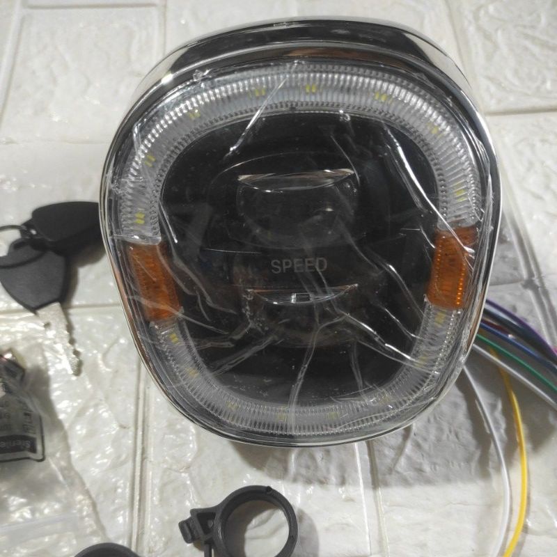 Đầu đèn xe điện 48v có vạch báo pin, contermet và xi nhan