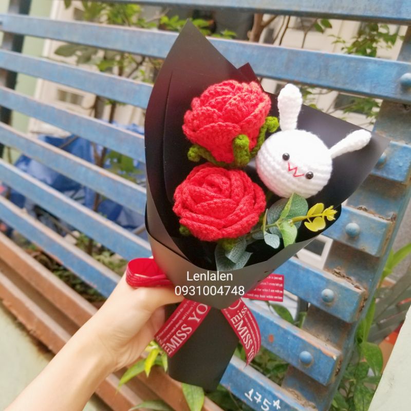 CÓ SẴN - Bó hoa hồng bằng len làm quà tặng hoặc trang trí