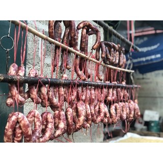Lạp sườn Cao Bằng thịt lợn đen