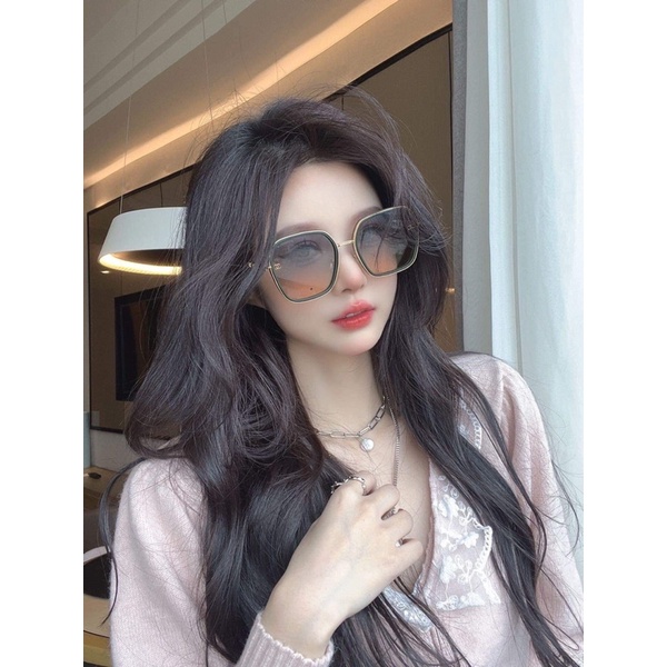 Kính nữ mắt pha màu