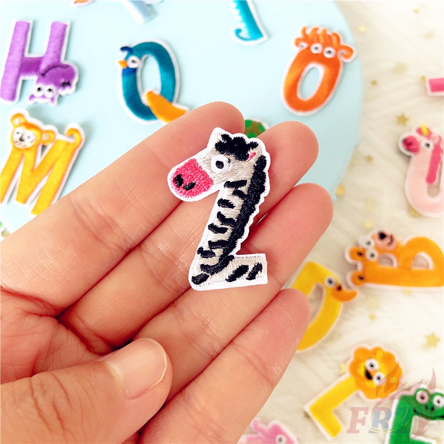 ❣️ Sticker Ủi Thêu Hình Động Vật Hoạt Hình Ngộ Nghĩnh ❣️1 Miếng Dán Ủi Quần Áo Hình Chữ Cái