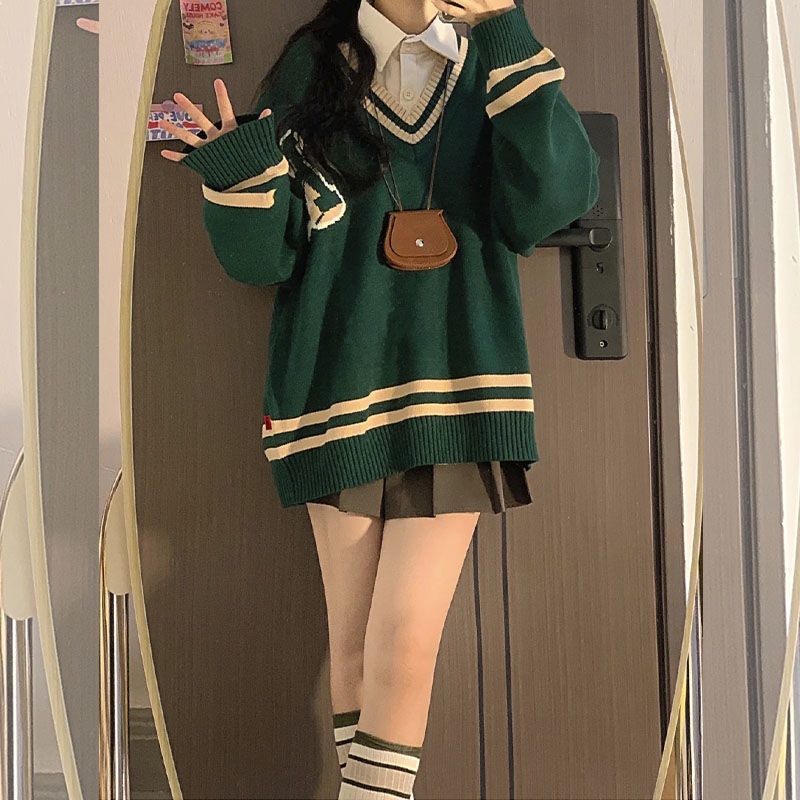 2024 Set Áo Sweater Phối Chân Váy Phong Cách Retro Đường Phố Hong Kong Mùa Thu Đông Cá Tính
