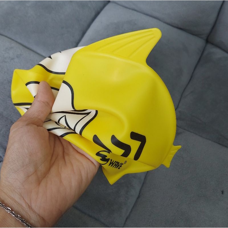 Mũ bơi sillicon con cá có vây và đuôi ngộ nghĩnh cho bé