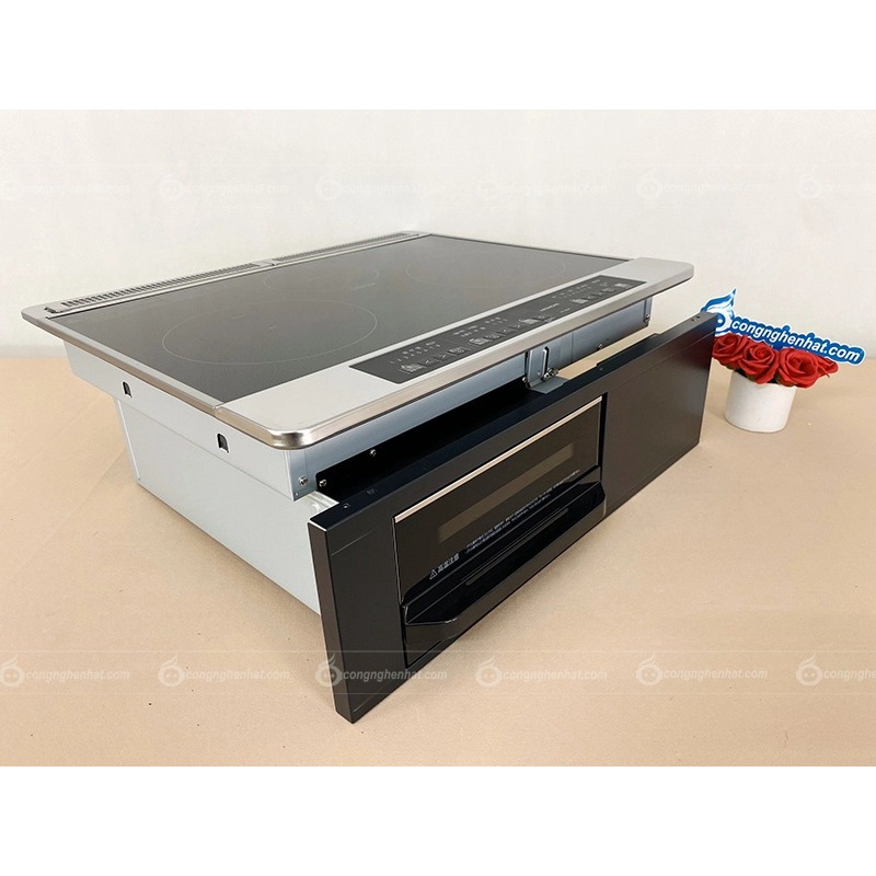 Bếp từ Hitachi HT-M6K 2 bếp từ + 1 hồng ngoại + 1 lò nướng - Hàng nội địa Nhật - Hàng mới 100% - Bảo hành 24 tháng