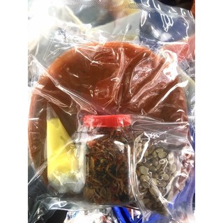 Bánh tráng đỏ cuốn bơ hành