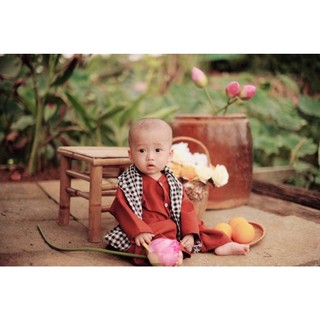 Bộ bà ba bé trai kèm khăn rằn