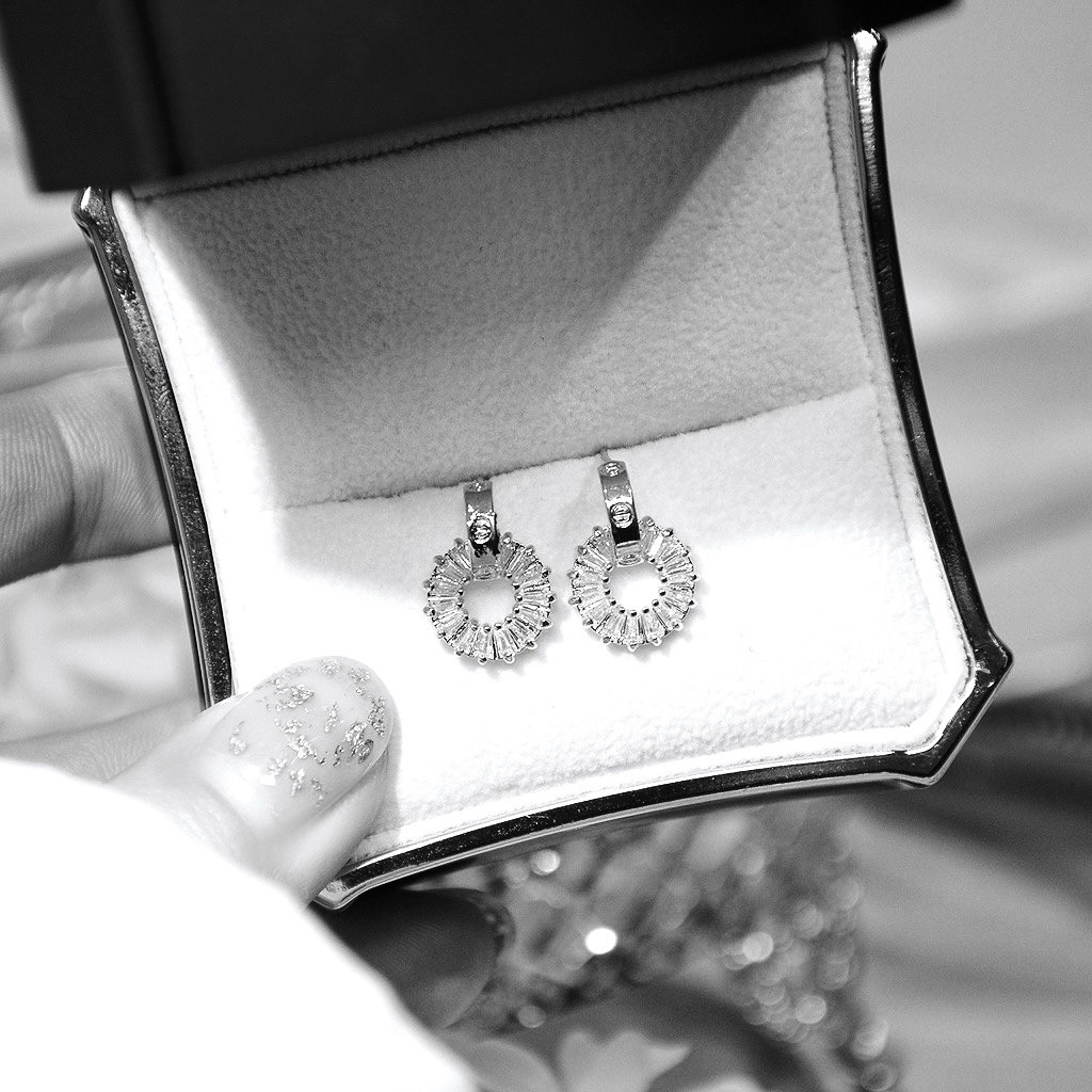 Khuyên Tai Bạc Ta Nữ CaoBac Silver Tròn Đá Vuông Thanh Dọc Lấp Lánh Xinh Xắn Cho Món Quà Đặc Biệt Dành Tặng Cho Bạn Gái