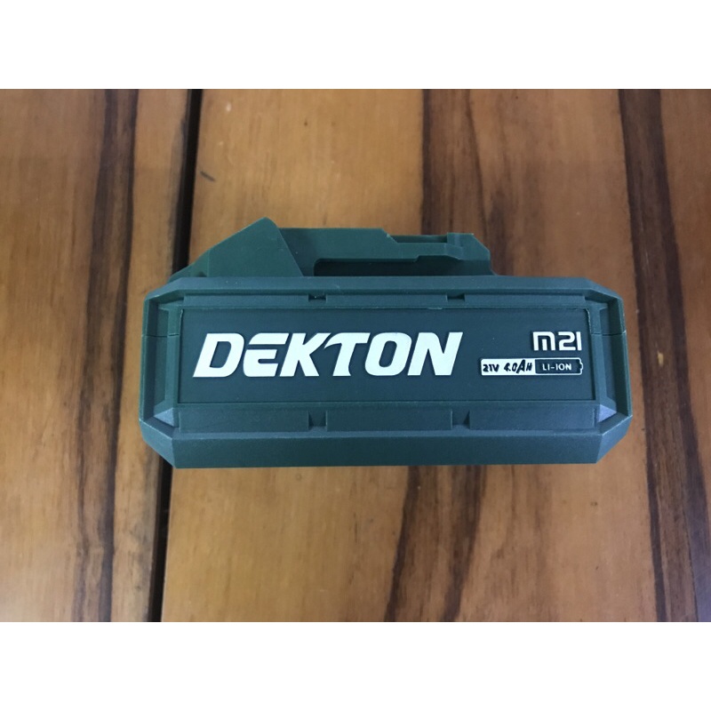 PIN DEKTON 21V CHÍNH HÃNG 2022 SỬ DỤNG CHÂN PIN MAKITA PHỔ THÔNG NEW 100%