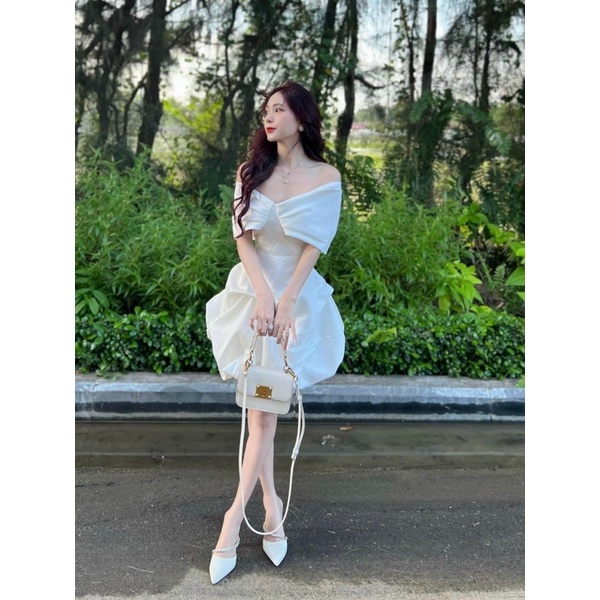 ĐẦM TRẮNG RỚT VAI XOÈ BỒNG BỀNH