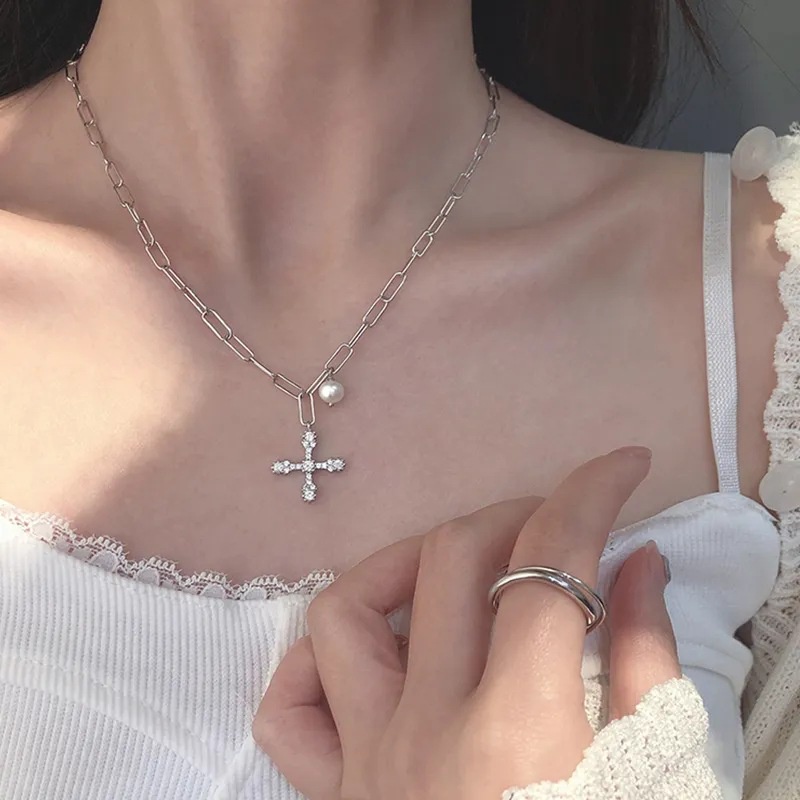 Vòng cổ Ngọc Trai Mặt Thánh Giá