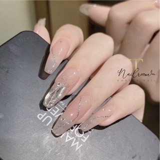 Mẫu nailbox móng up đính đá khối siêu sáng