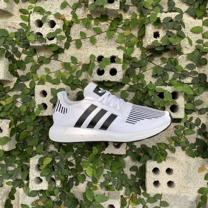 Adidas Run Swift Giá Rẻ