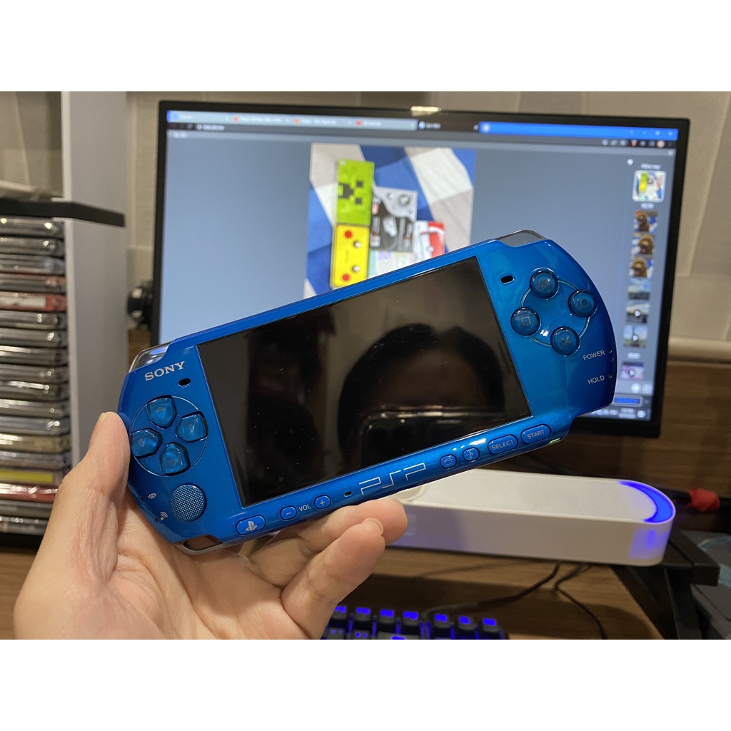 Máy chơi game psp 3000 đẹp đã hack