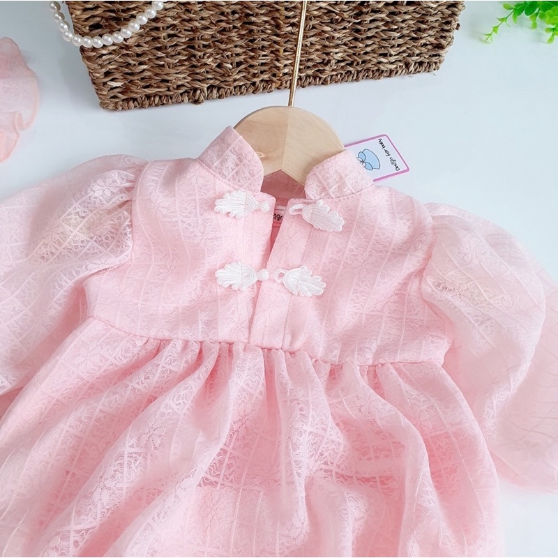 Body Cổ Tàu 𝐍𝐇𝐈́𝐌 𝐗𝐔̀ 𝐊𝐈𝐃𝐒 Cho Bé Gái Sơ Sinh, Đầy Tháng, Thôi Nôi, Sinh Nhật Chất Ren Nhật Dập Hoa Nổi B048