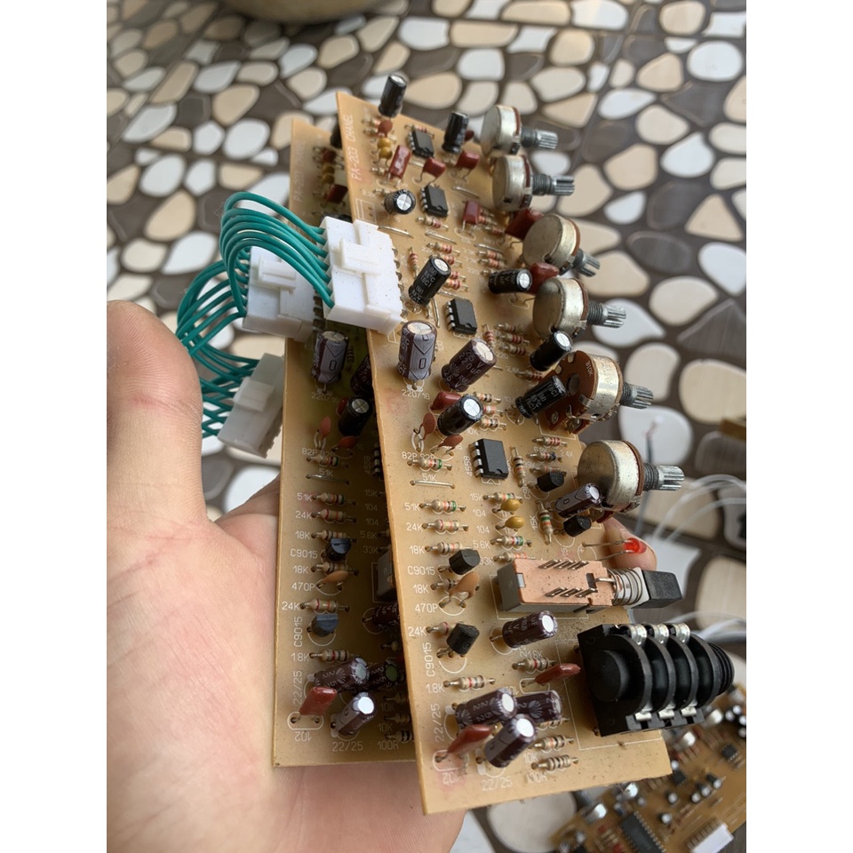 MUSIC & matter, MIC ,ECHO