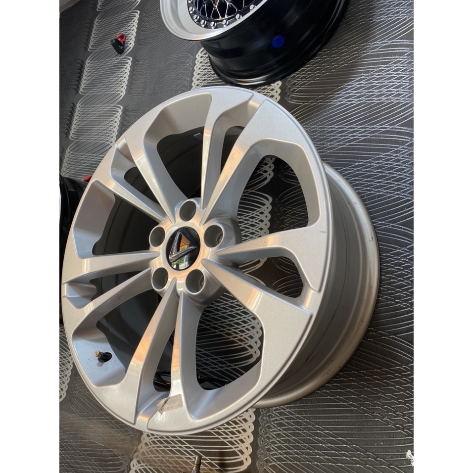 Mâm zin tháo xe VINFAST LUX SA 18 inch