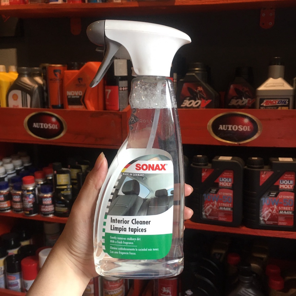 Bộ 2 Chai Vệ Sinh Nội Thất Sonax 321200 Và Dưỡng Da Sonax 291141