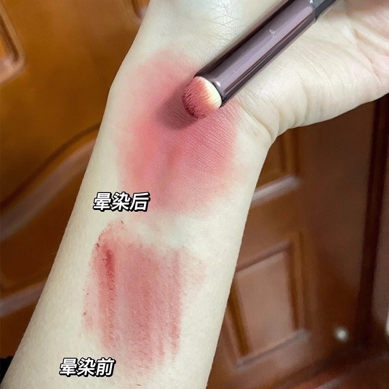 Cọ môi tròn/ cọ che khuyết điểm 2 trong 1
