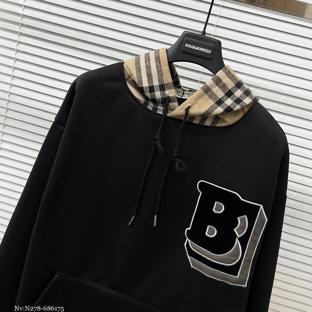 Áo Hoodie Nam BBR Phối Họa Tiết Hình Thêu Ngực Và Kẻ Caro Ở Mũ . Áo Hoodie Unisex Nam Nữ BBR Chất Nỉ Bông Cao Cấp