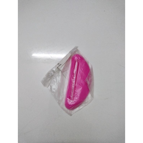Dụng cụ nặn kem