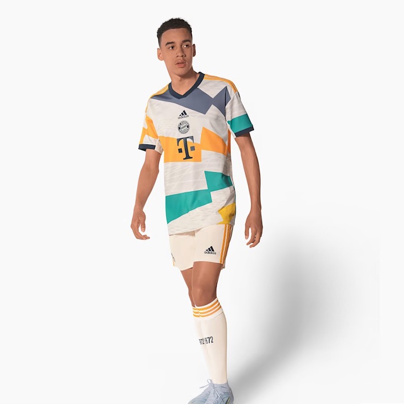 Áo Bóng Đá Câu Lạc Bộ Bayern Munich Mùa Giải 2022-23