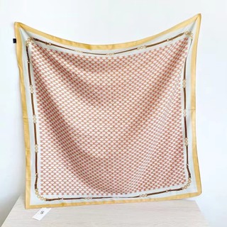 Khăn Lụa Vuông 90X90Cm Họa Tiết Chấm Bi